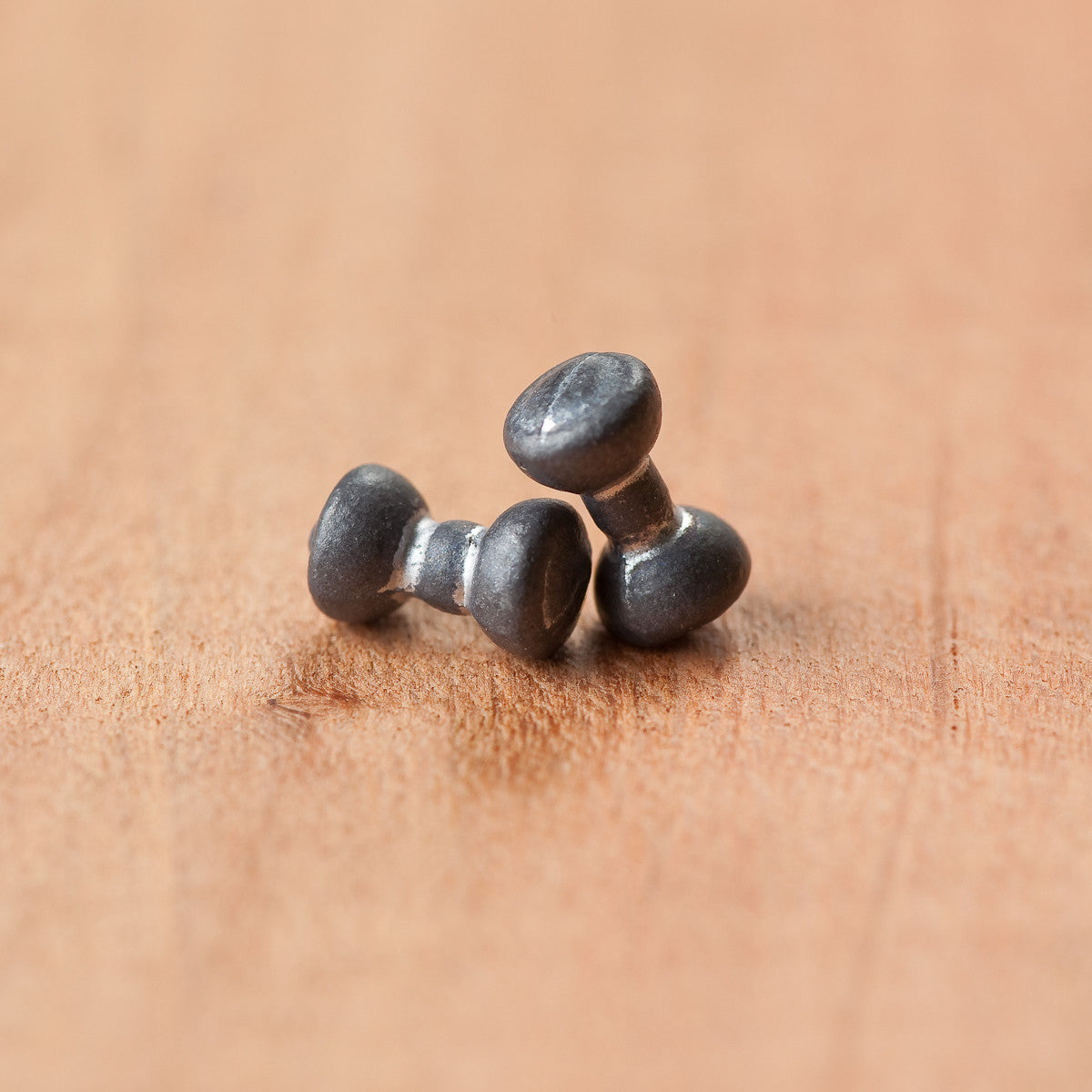 Hareline Dubbin Plain Lead Eyes